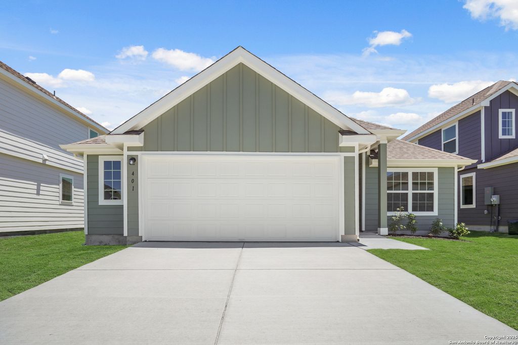 401 Lina Way, Seguin, TX 78155