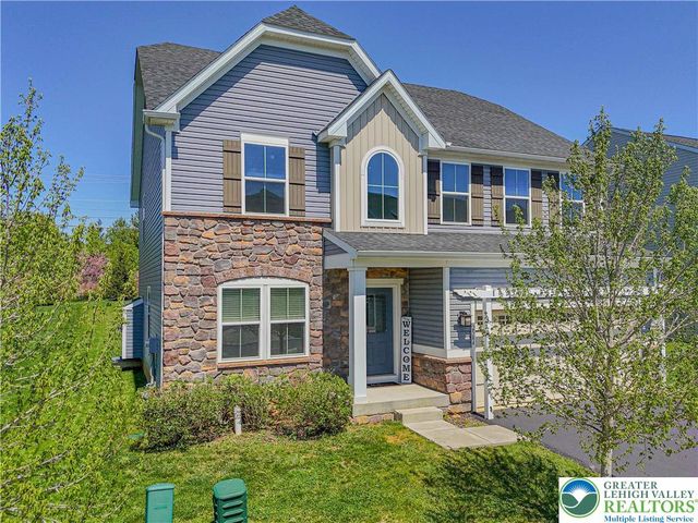 2584 Raya Way, Bethlehem Twp, PA 18045