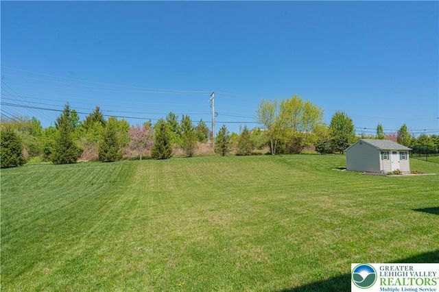 2584 Raya Way, Bethlehem Twp, PA 18045