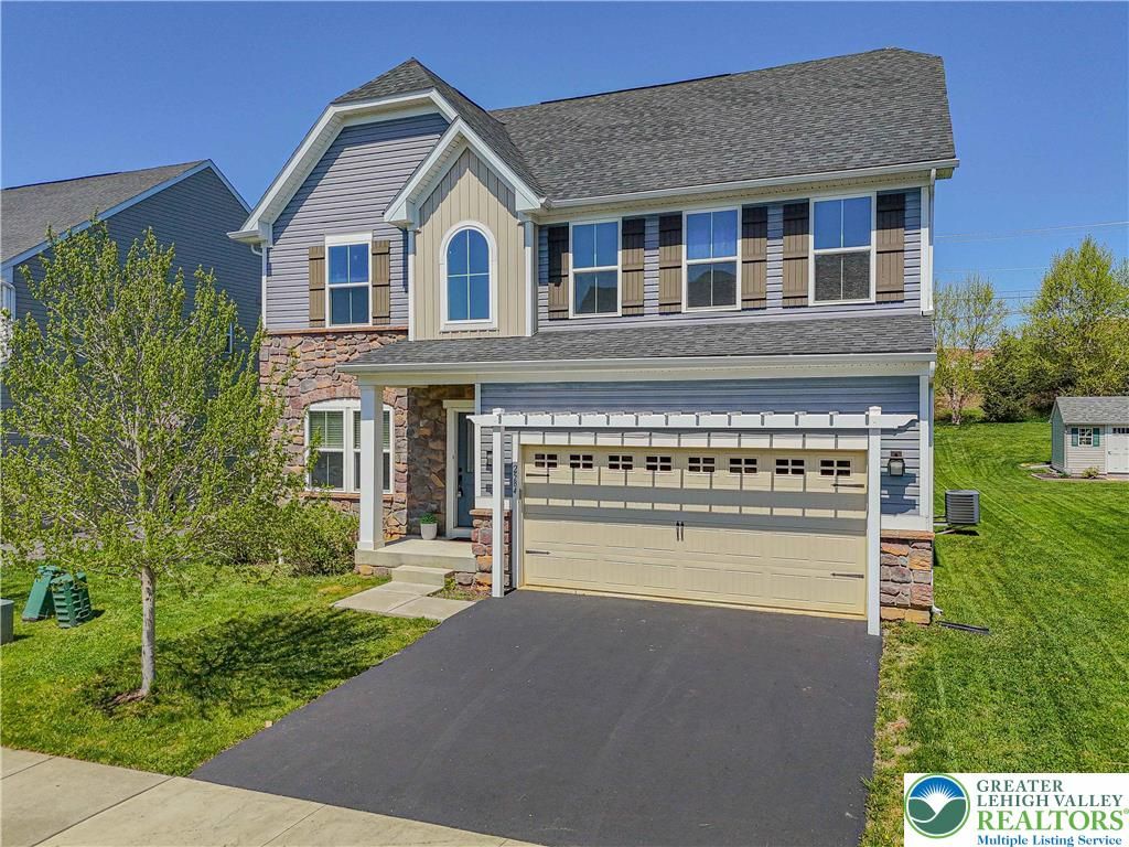 2584 Raya Way, Bethlehem Twp, PA 18045