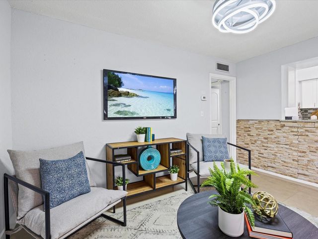 851 MILES AVENUE 13, Winter Park, FL 32789