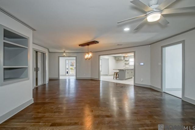 7167 Donaldson Dr, Gonzales, LA 70737