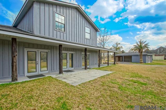 7167 Donaldson Dr, Gonzales, LA 70737