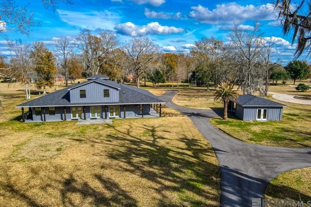 7167 Donaldson Dr, Gonzales, LA 70737