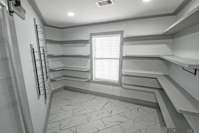 7167 Donaldson Dr, Gonzales, LA 70737