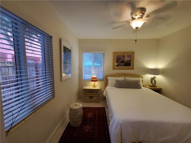 3204 NE 6th Street, Pompano Beach, FL 33062