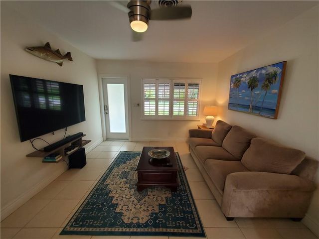 3204 NE 6th Street, Pompano Beach, FL 33062