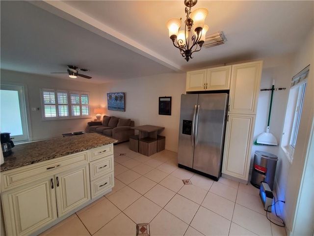 3204 NE 6th Street, Pompano Beach, FL 33062