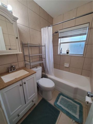 3204 NE 6th Street, Pompano Beach, FL 33062