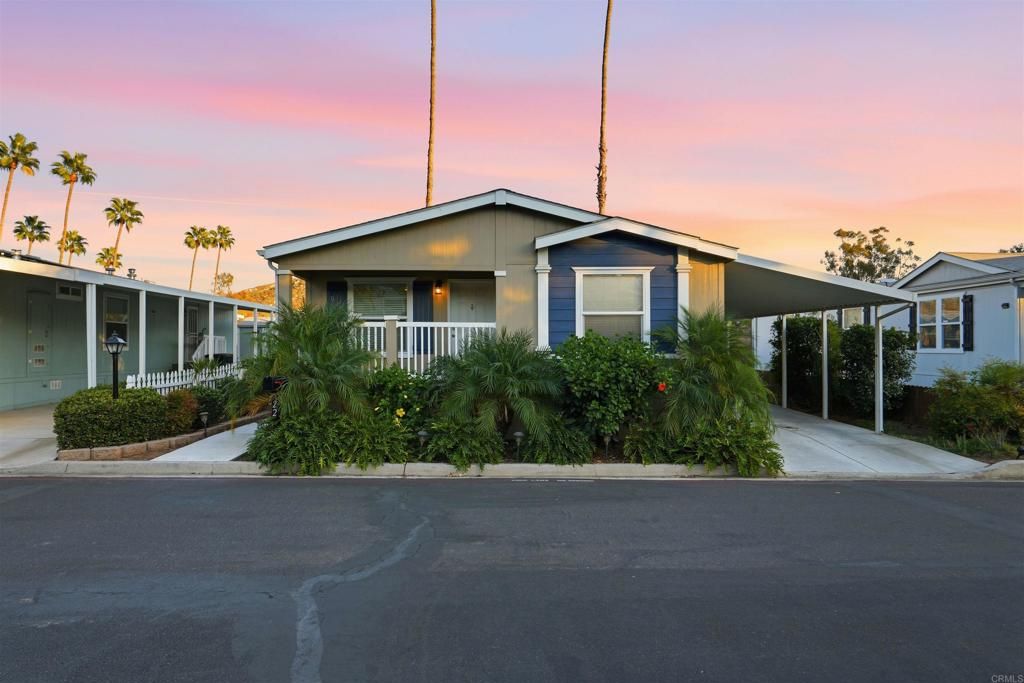 13162 Highway 8 Business 22, El Cajon, CA 92021 — exterior
