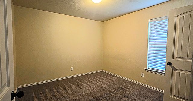101 Hummingbird Drive, Weatherford, TX 76088