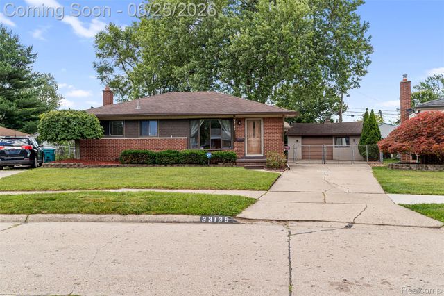 33135 Alvin Street, Garden City, MI 48135