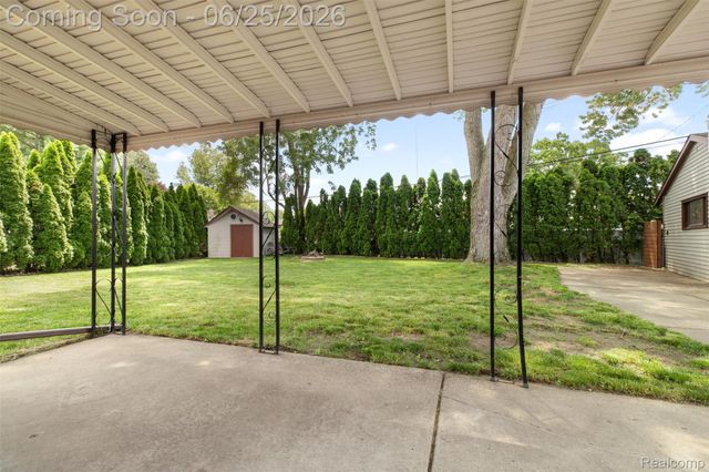 33135 Alvin Street, Garden City, MI 48135