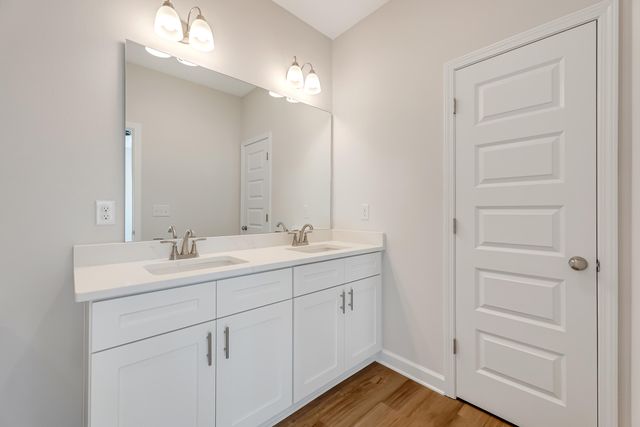 37 Shebbi Lane, Freeport, FL 32439