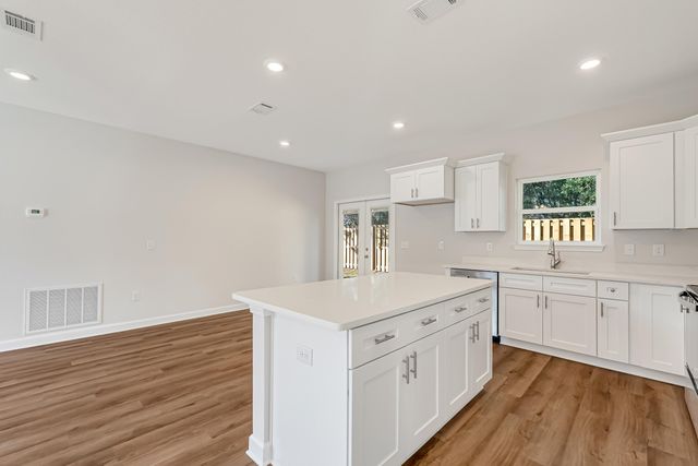 37 Shebbi Lane, Freeport, FL 32439