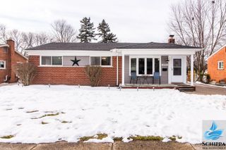 42301 Brentwood Drive, Plymouth Charter Twp, MI 48170
