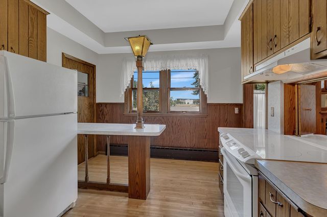 703 13th Avenue S, Saint Cloud, MN 56301