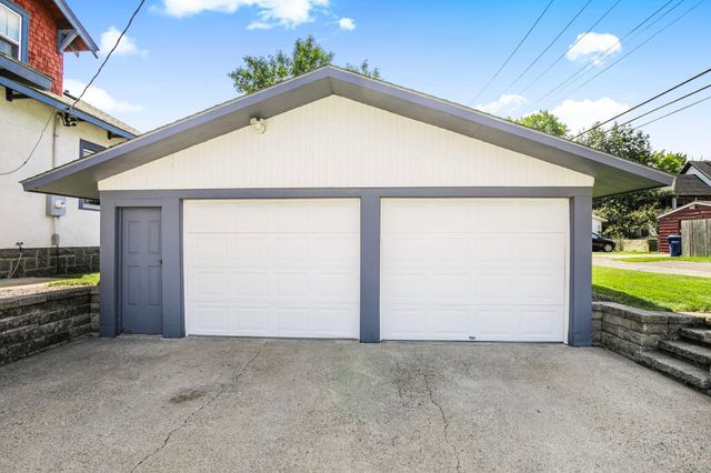 703 13th Avenue S, Saint Cloud, MN 56301