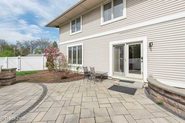 617 W Wilson Avenue, Lombard, IL 60148