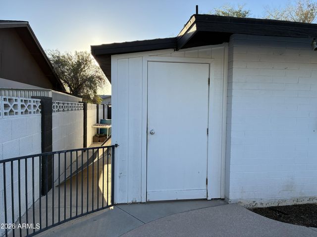 14231 N 51ST Drive, Glendale, AZ 85306