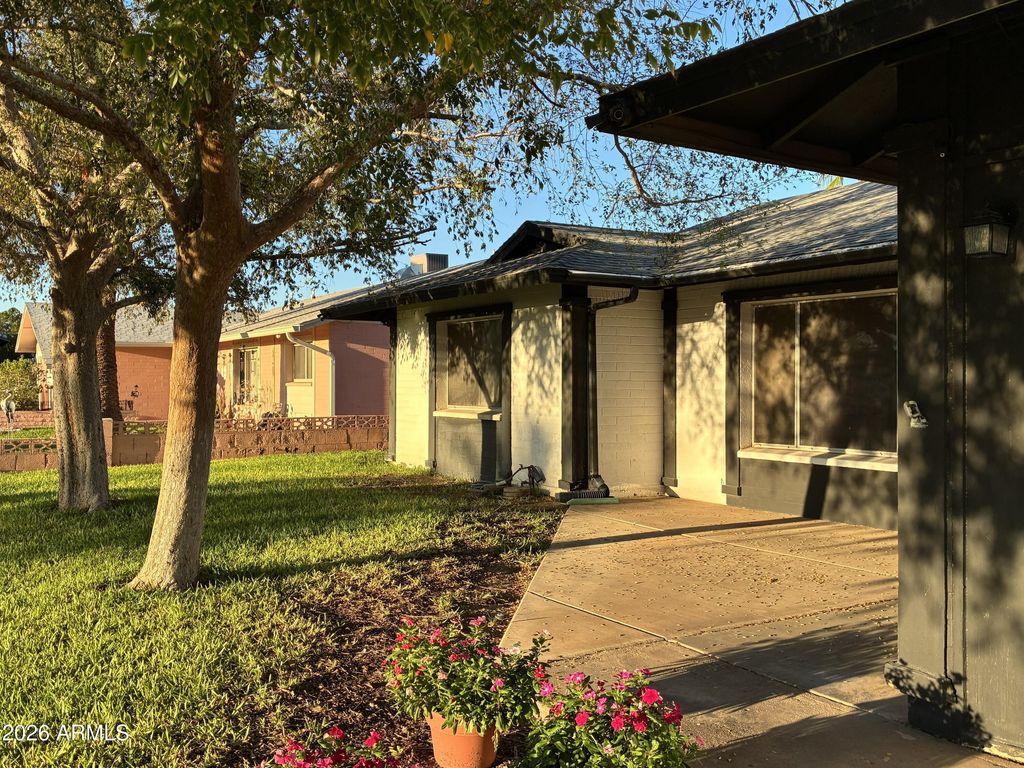 14231 N 51ST Drive, Glendale, AZ 85306 — photo 2