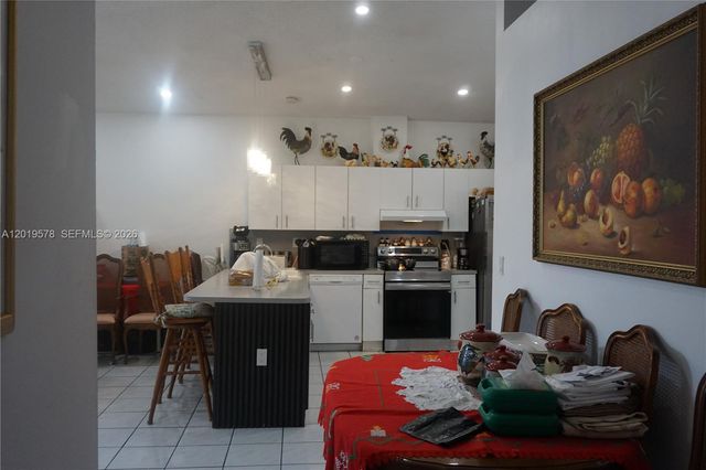 14239 SW 10th St, Miami, FL 33184