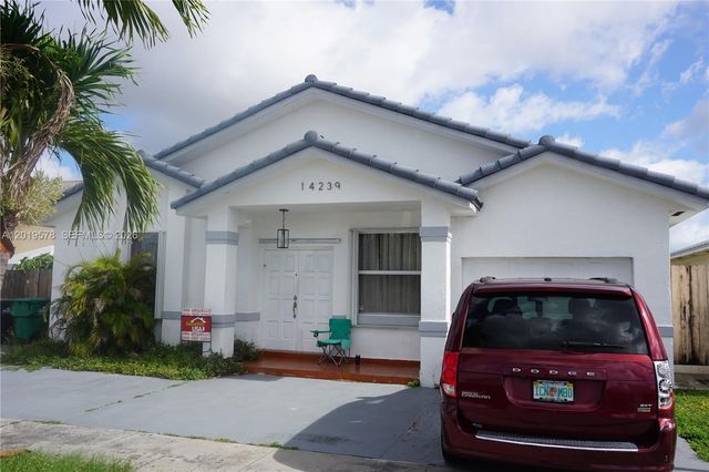 14239 SW 10th St, Miami, FL 33184