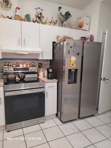 14239 SW 10th St, Miami, FL 33184