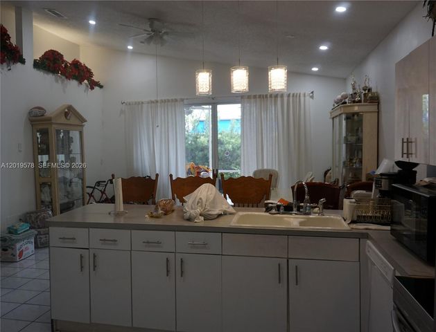 14239 SW 10th St, Miami, FL 33184