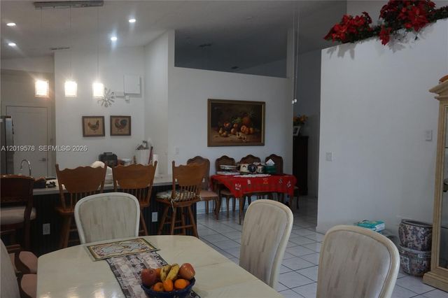 14239 SW 10th St, Miami, FL 33184