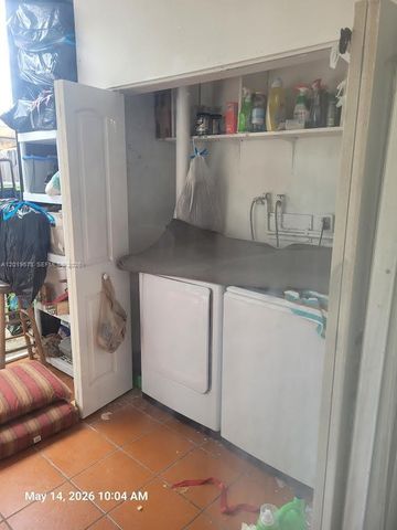14239 SW 10th St, Miami, FL 33184