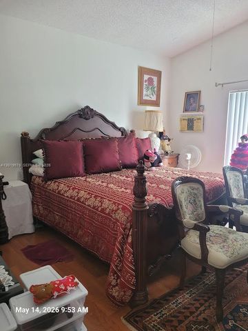 14239 SW 10th St, Miami, FL 33184