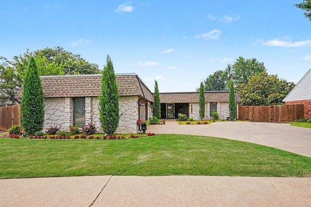 2304 SW 122nd Street, Oklahoma City, OK 73170