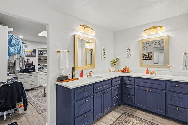2304 SW 122nd Street, Oklahoma City, OK 73170