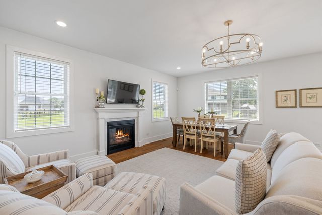 13813 W Mckenna Court, Manhattan, IL 60442