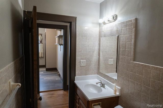 825 Frank Street, Flint, MI 48504