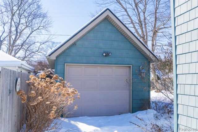 825 Frank Street, Flint, MI 48504