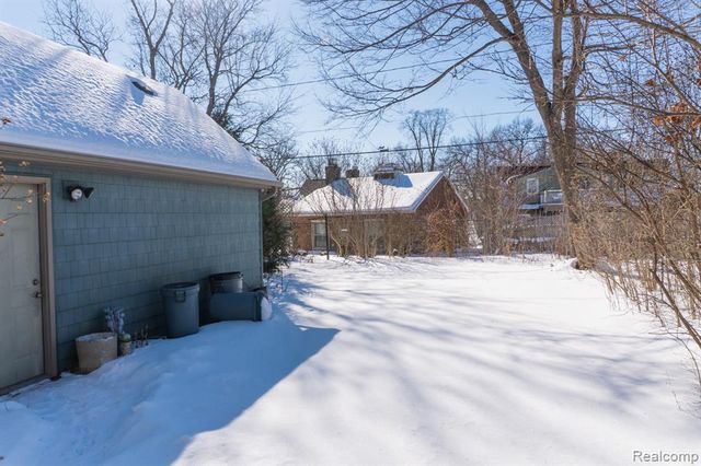 825 Frank Street, Flint, MI 48504