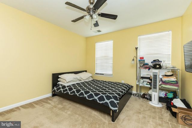 16435 REGATTA LN, Woodbridge, VA 22191
