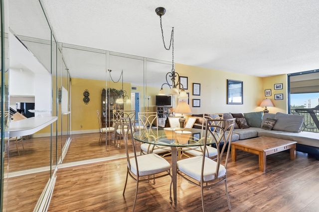 7050 NW 44th Street 705, Lauderhill, FL 33319