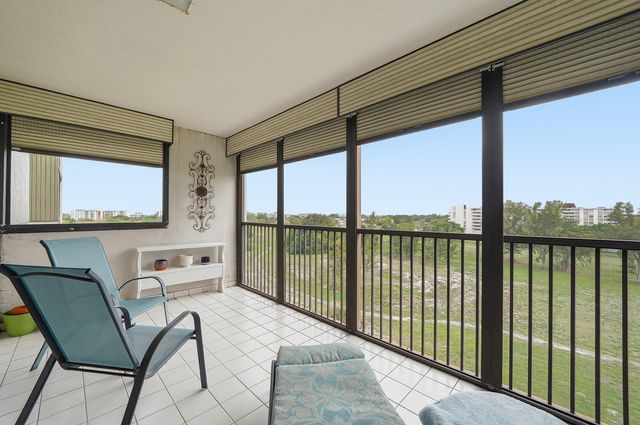 7050 NW 44th Street 705, Lauderhill, FL 33319