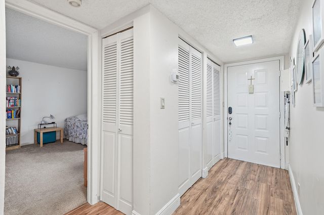 7050 NW 44th Street 705, Lauderhill, FL 33319