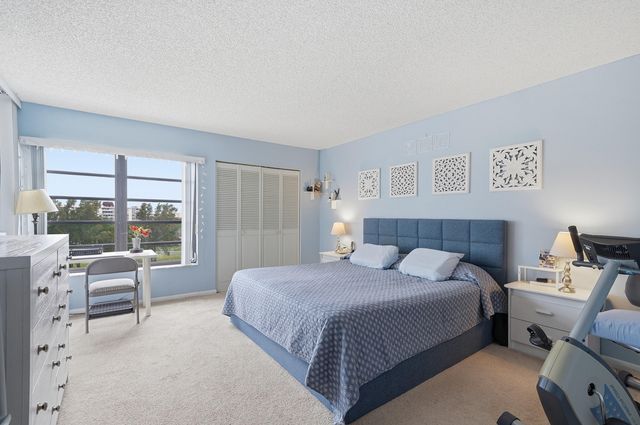 7050 NW 44th Street 705, Lauderhill, FL 33319