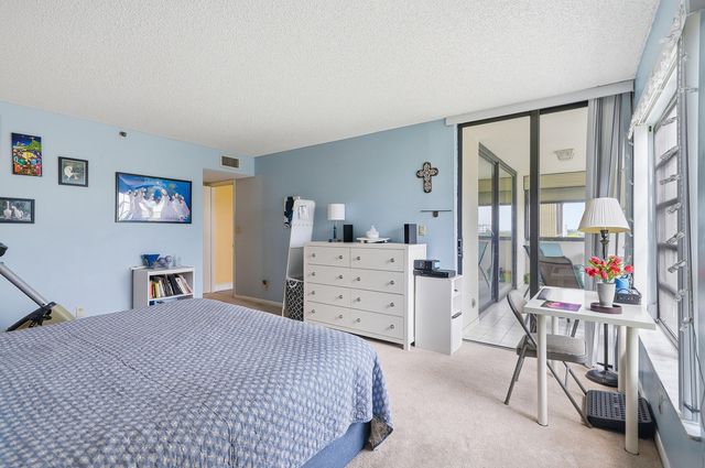 7050 NW 44th Street 705, Lauderhill, FL 33319