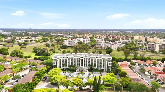 7050 NW 44th Street 705, Lauderhill, FL 33319