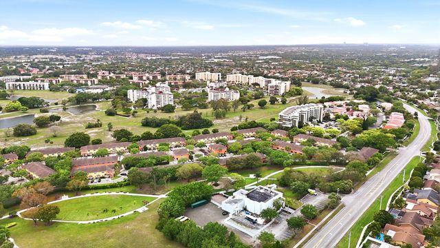 7050 NW 44th Street 705, Lauderhill, FL 33319