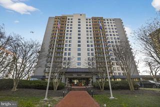 801 N PITT ST #411, Alexandria, VA 22314