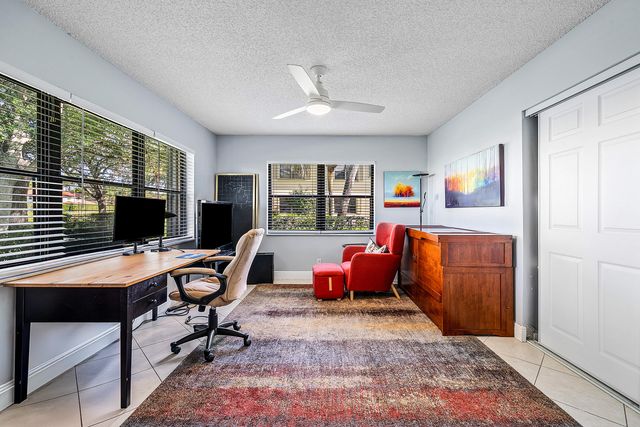 2900 SW 22nd Circle 221f, Delray Beach, FL 33445