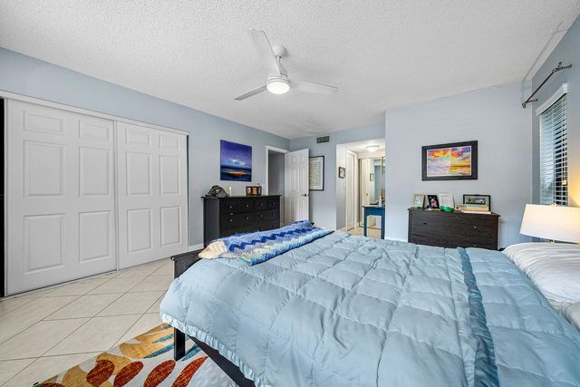 2900 SW 22nd Circle 221f, Delray Beach, FL 33445