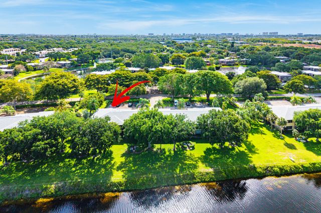 2900 SW 22nd Circle 221f, Delray Beach, FL 33445